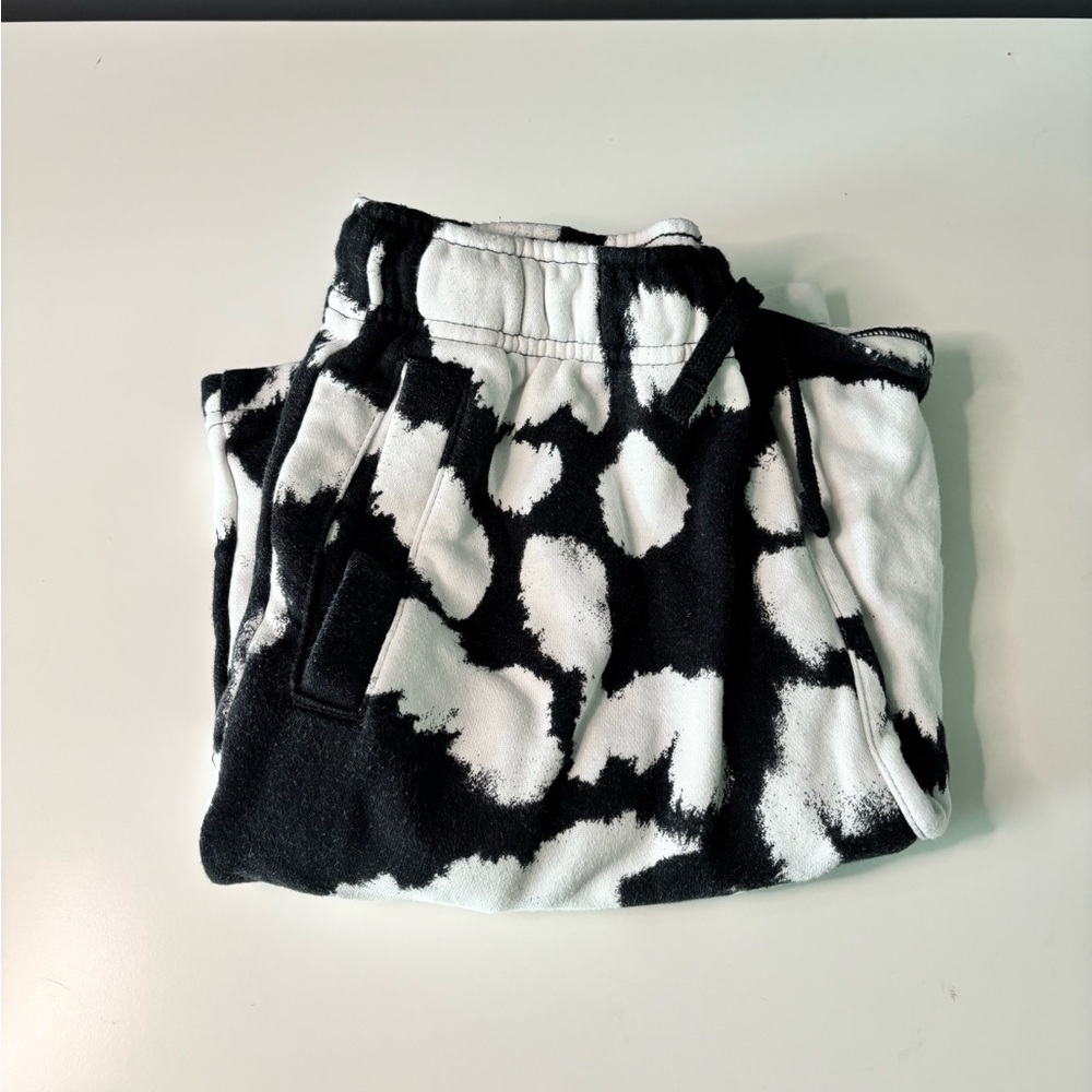 Nike Men's Sportswear Sport Essentials+ Tie-Dye French Terry Shorts